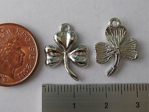 Tibetan shamrock charms - 10,