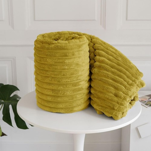 Soft chunky ribbed cord throw - soft,