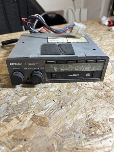 Clarion m621 car stereo - car,