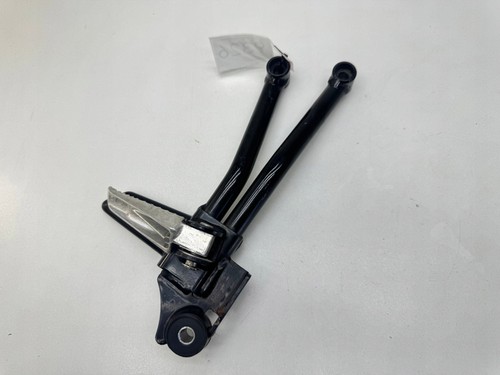 Suzuki gsx 125 footpeg - gsx-r, s