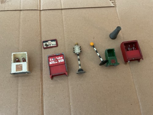 Dinky toys crescent britains - crescent,