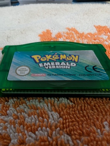 Nintendo pokémon emerald - pokémon,