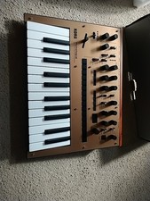 Korg Monologue Monophonic Analogue Synthesiser, Gold, Hardly Used, Boxed