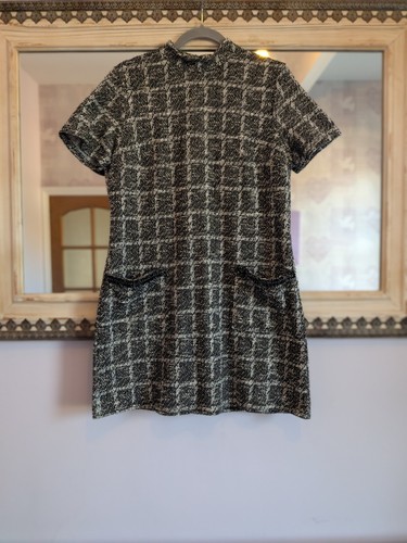 Ladies black and white tweed