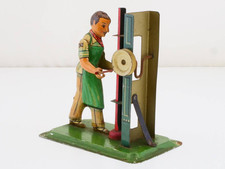 Arnold Drive Model Man At The