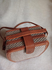 Straw Camera Bag: Raffia &