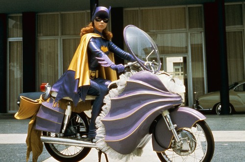 Batman yvonne craig batgirl - batman,