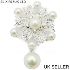 JOB LOT PEARL DANGLE DIAMANTE