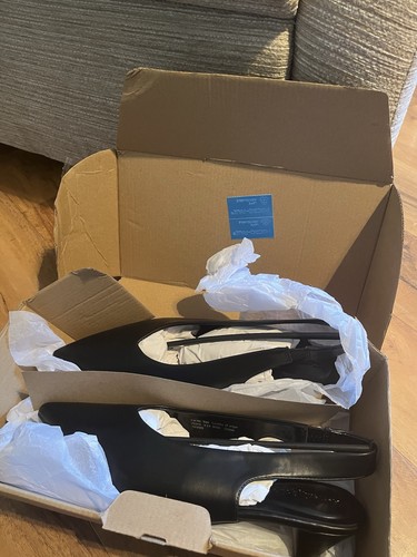Wide fit size black heels - black,