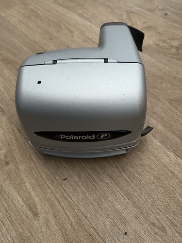 Polaroid 600 instant camera - 600,