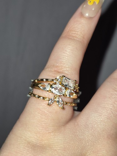 Lovisa stackable gold tone set - stackable,