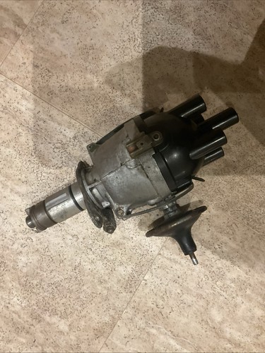 Lucas distributor for an - distributor,