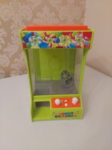 Candy grabber claw machine - candy,