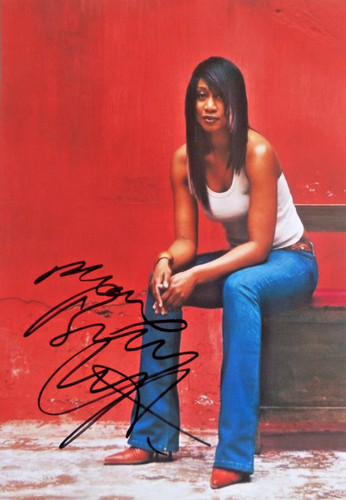 Beverley knight autographed - knight,, 7