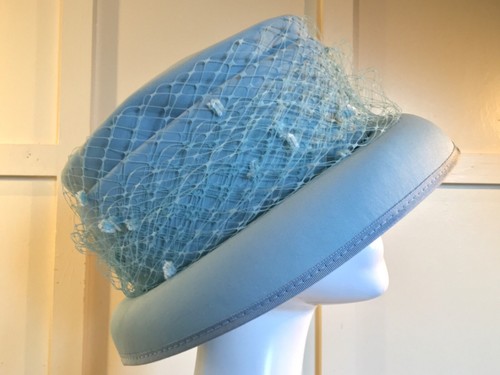 Vintage hat pale - duck, egg