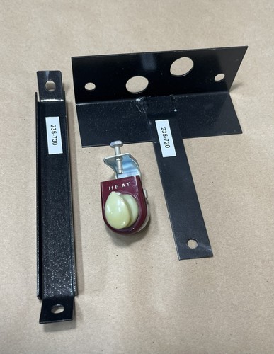 Arnolt heater brackets - mg, +