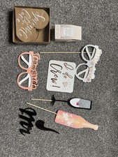 Wedding Props On Stick & Confetti Cones for Weddings Party Decoration