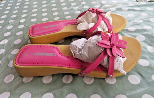 Fabulous pink with wooden - pink,