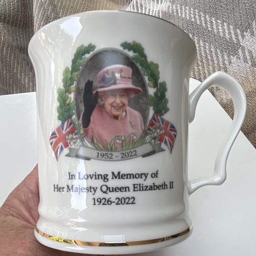 Queen elizabeth memorabilia - queen,
