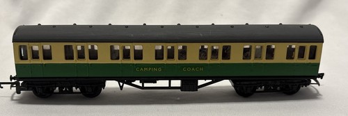 Triang r121 223 suburban - r121,