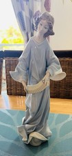 Lladro Tall Angel Musician