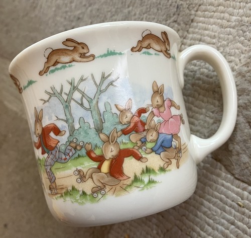 Vintage small royal doulton - small,