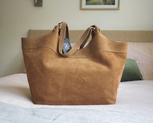 Divina firenze tan suede tote - firenze,