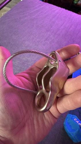 Reverso belay device - reverso,