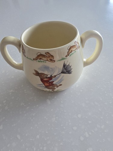 Vintage small royal doulton - small,