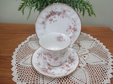 Very pretty paragon china tea - pretty,