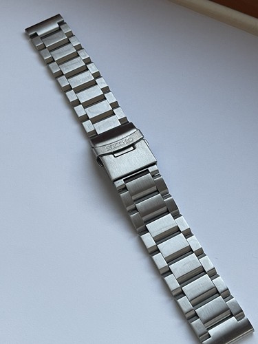 Seiko 22mm oyster style heavy - seiko,