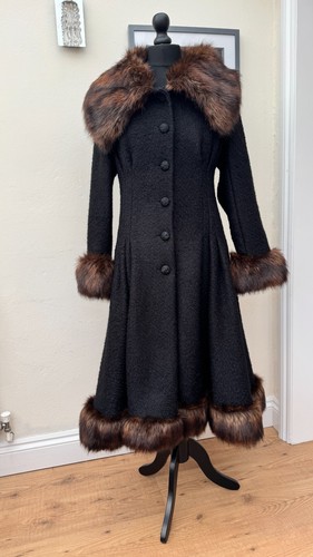 Collectif vintage pearl coat - vintage,