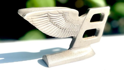 Bentley flying car mascot - bentley,