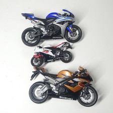 3 Maisto Toy Model Motorcycles