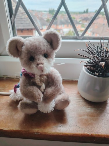 Charlie bears bob - bob, scratchit