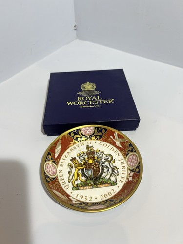 Royal worcester queen - royal,