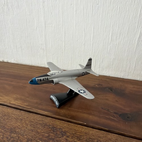 Die cast metal air - cast, signature
