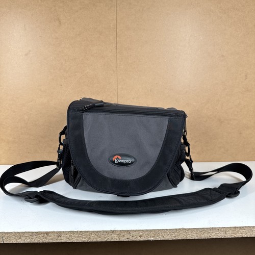 Lowepro nova camera - lowepro,