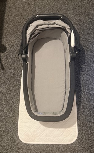 Mamas and papas travel cot - mamas,