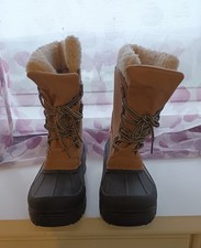 Yard/Mucker Type Boots Size 39/UK 6 Brand New without tags.