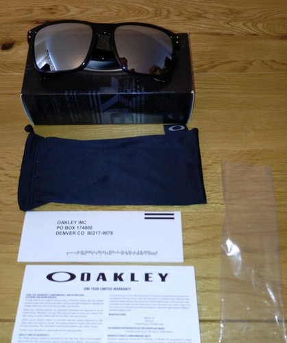 Oakley holbrook standard grey - holbrook,