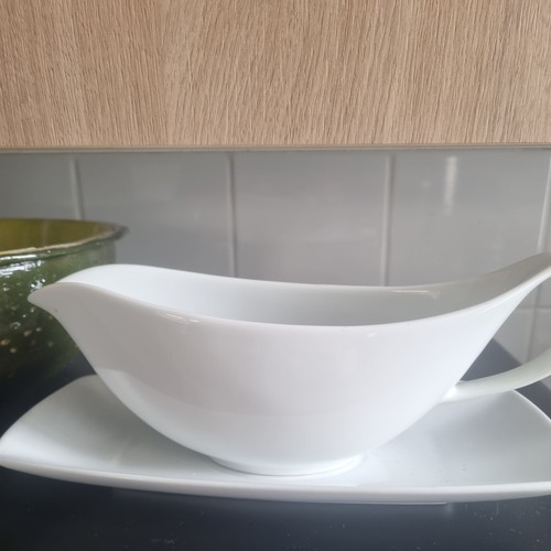 Sainsbury ceramic gravy - ceramic,