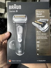Braun Series 9 9340s Waterproof Wireless Electric Razor - Black