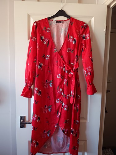 Boohoo red floral dress size - floral,