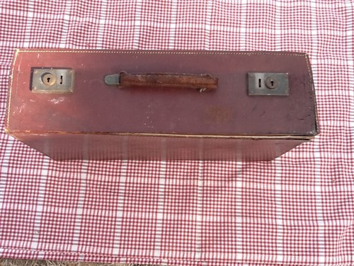 Vintage half suitcase - half, great