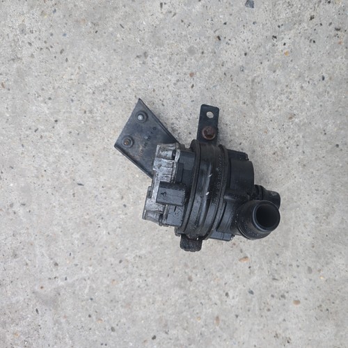 Mercedes class water - e, pump