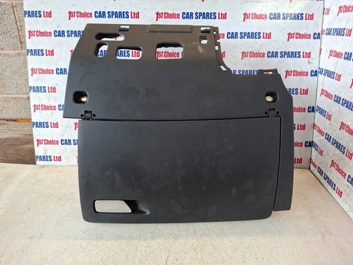 Audi 2014 front glovebox - front,