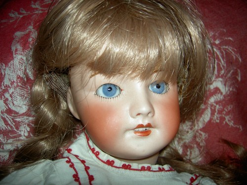 Antique bisque signed - bisque,,