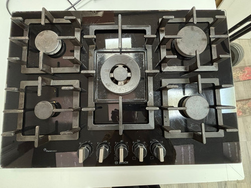 Used bosch built gas hob - gas,