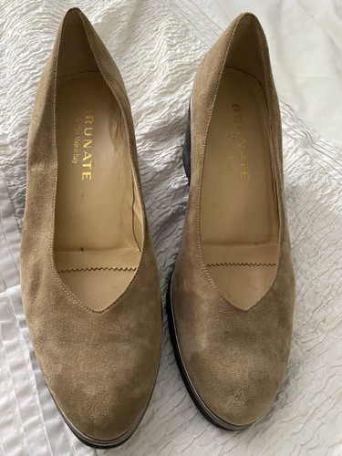 Brunate italian ladies - brunate, suede